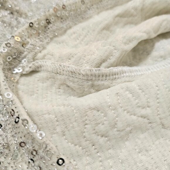 NWT EXPRESS SILVER SEQUIN CAMI with ADJUSTABLE SPAGHETTI STRAPS SZ S/P - Picture 9 of 14